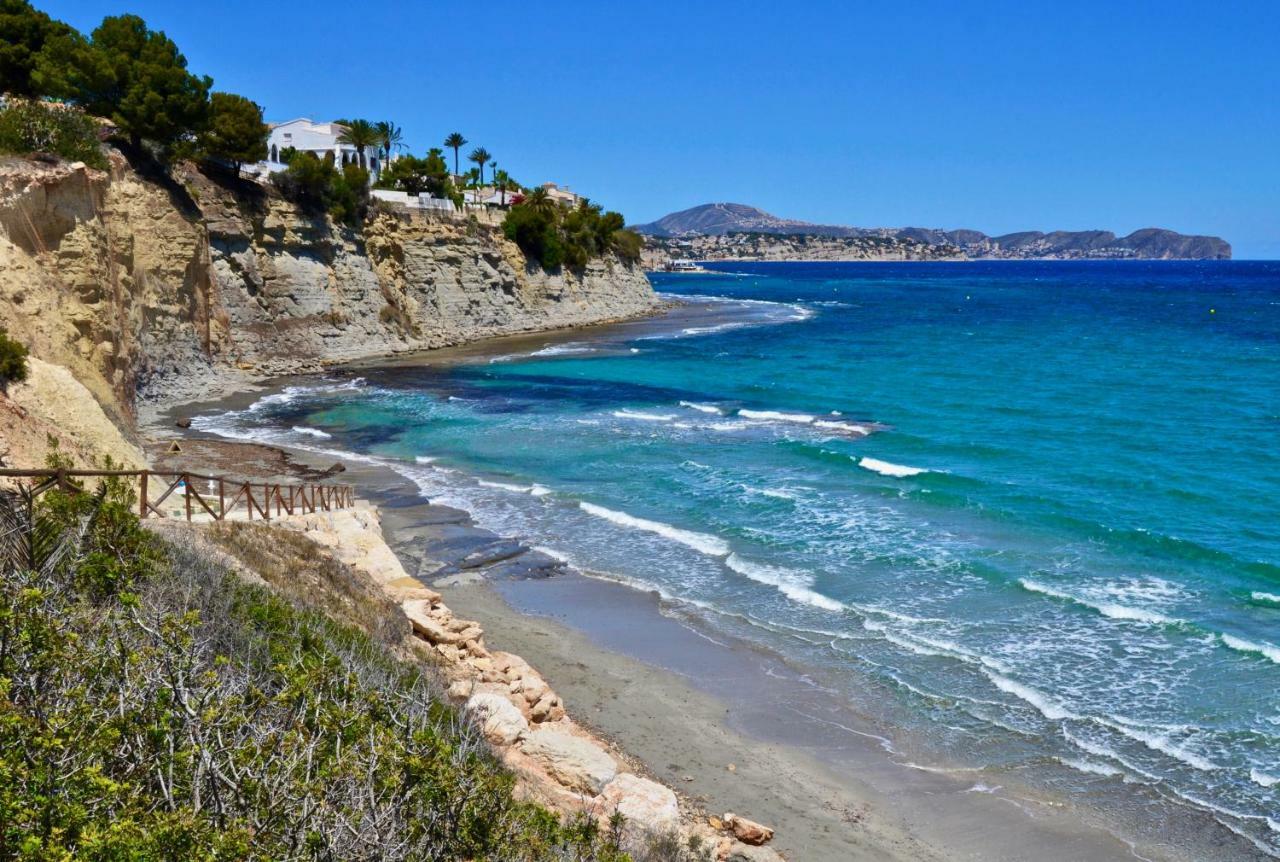 칼페 Calalga Сasa Frente A La Playa Con Piscina Privada 빌라 외부 사진